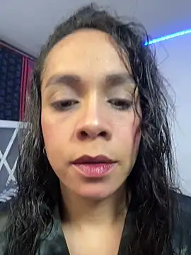 Snapshot of paula_lopez__ chatting on 07-22-26, 11:51 paula lopez online show from 07-22-26, 11:51
