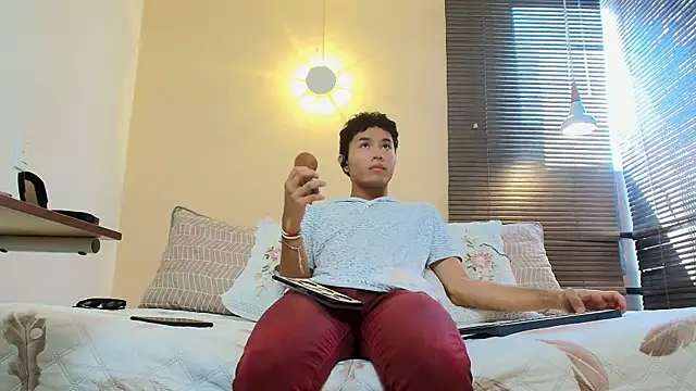 Damon Salvarote S online show from 03-09-26, 03:16