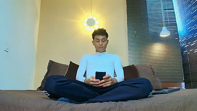 Damon Salvarote S online show from 04-16-26, 07:03