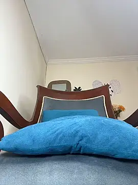 LilaRvsh online show from 04-21-26, 05:28