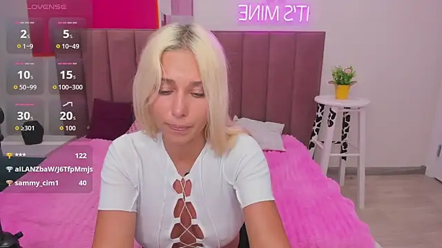 MIla Stunning online show from 06-11-26, 02:53