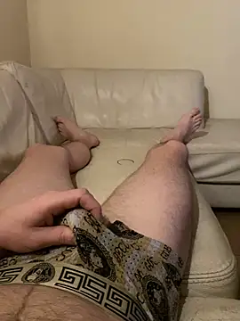 Snapshot of keev09 chatting on 02-26-26, 01:04 keev09 online show from 02-26-26, 01:04