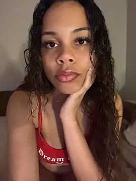 Petite Baddie online show from 06-15-26, 04:47