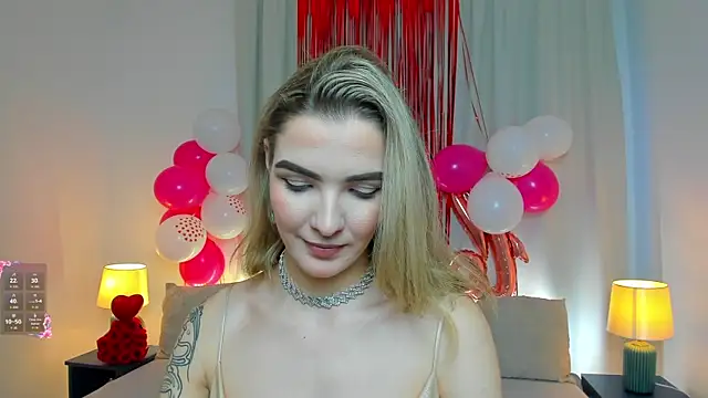 SinLuna  online show from 02-13-26, 03:52