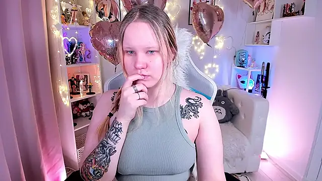 AnnieVibe online show from 02-06-26, 05:27