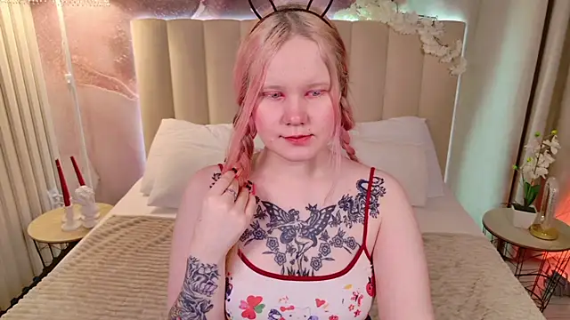 AnnieVibe online show from 04-01-26, 05:32