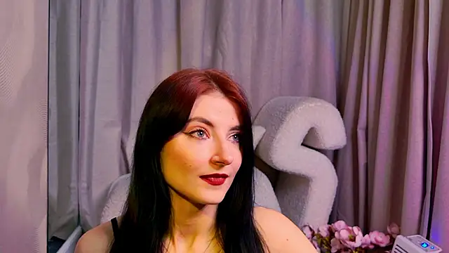 NicoleLuxe online show from 03-26-26, 05:51