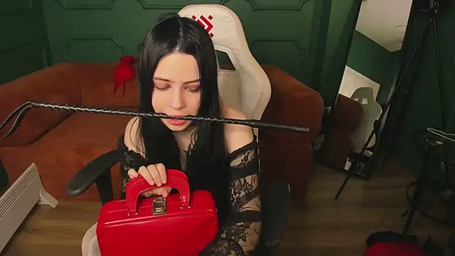 madam inferno online show from 02-06-26, 01:36