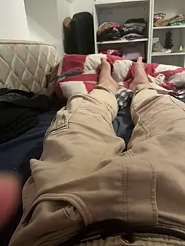 Enzo 2763 online show from 02-22-26, 01:42