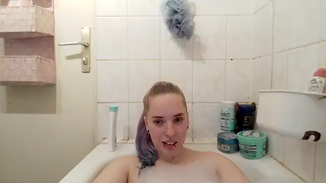 Snapshot of Red_desteny chatting on 03-05-26, 06:59 Red desteny online show from 03-05-26, 06:59