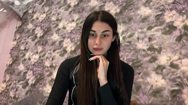 LiluMartiznir online show from 04-06-26, 06:53