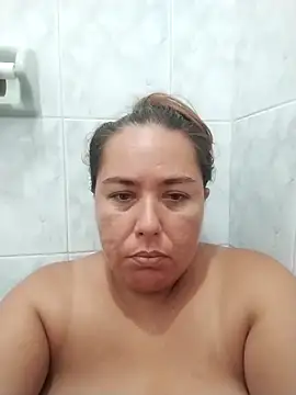 Snapshot of hot_girl_full chatting on 06-21-26, 01:41 hot girl full online show from 06-21-26, 01:41