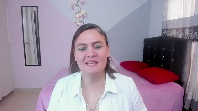 Hi  kitty  online show from 02-10-26, 03:05