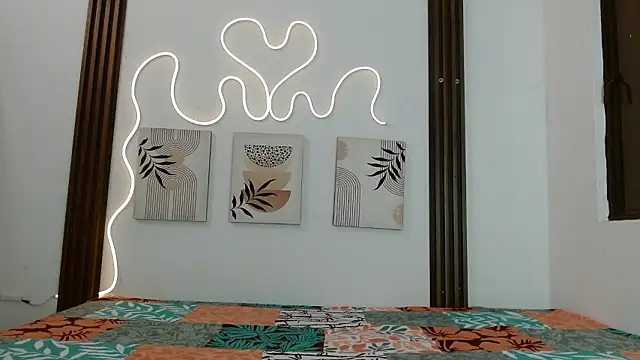 Miss Merrie online show from 03-10-26, 10:09