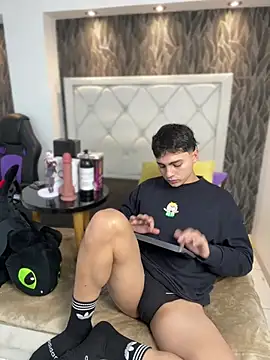 Samu Hott online show from 02-23-26, 08:17