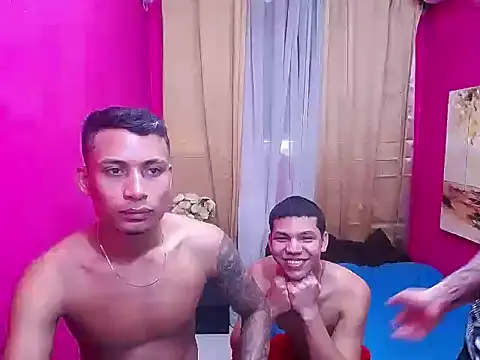 Snapshot of bigcock_young chatting on 02-19-26, 06:37 bigcock young online show from 02-19-26, 06:37