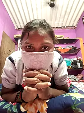 Tamil Hot Nisha online show from 03-15-26, 04:18