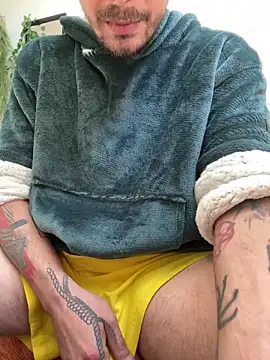 Piratee666 online show from 04-07-26, 07:31