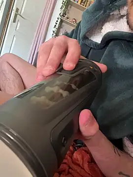 Piratee666 online show from 04-08-26, 07:19