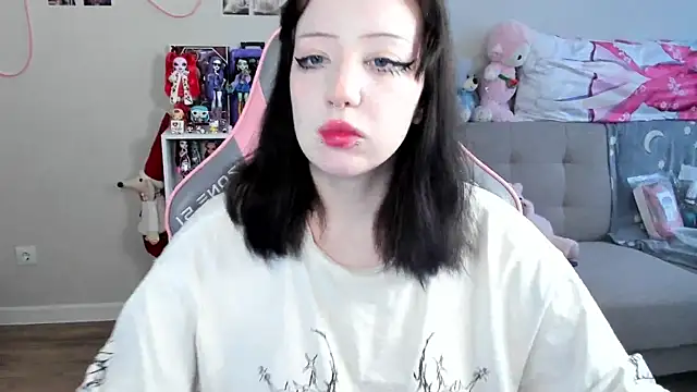 MollysLand online show from 04-16-26, 09:32