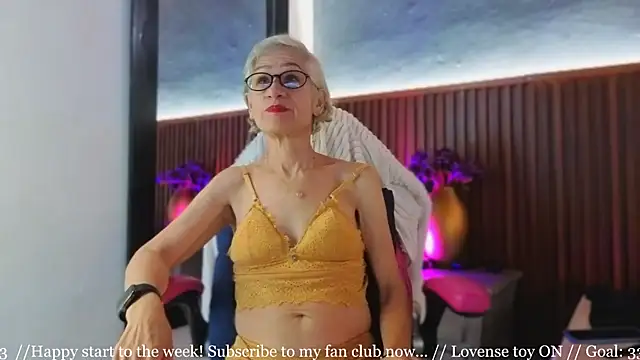 miss monserrate01 online show from 02-20-26, 01:11