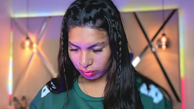 MeelFox online show from 02-20-26, 01:11