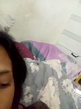 loveofpetitegirls34 online show from 04-22-26, 05:10