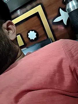 MrCurioX online show from 04-09-26, 03:06