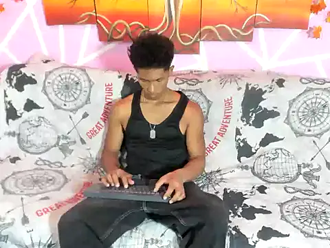 Yoel hot2004 online show from 02-05-26, 05:28