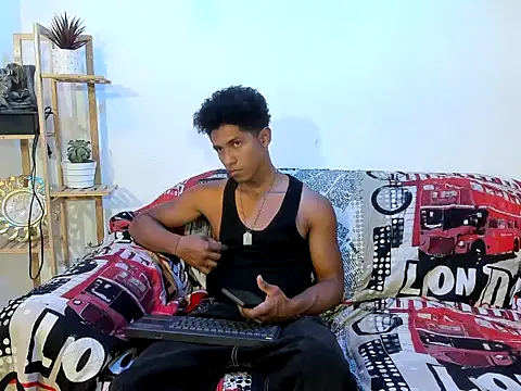 Yoel hot2004 online show from 02-12-26, 07:53