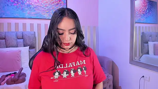nina glow online show from 05-26-26, 11:28