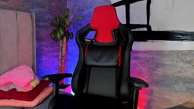 Snapshot of Elbombondelcircuit chatting on 03-08-26, 03:10 Elbombondelcircuit online show from 03-08-26, 03:10