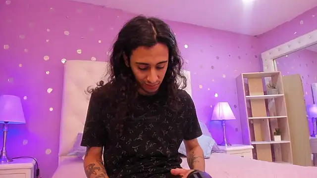 Goldentemptation  online show from 02-17-26, 08:04