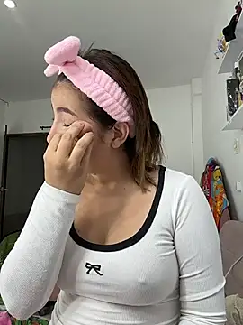 Arya    online show from 03-03-26, 09:04