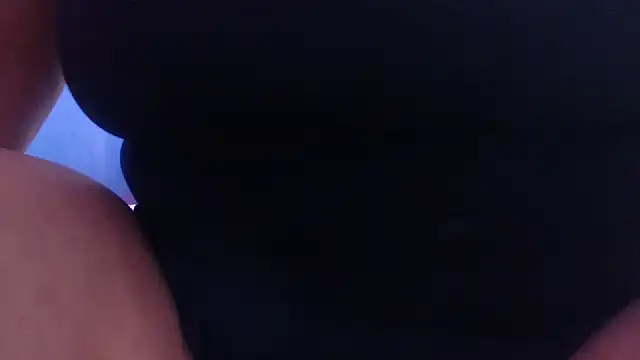 Snapshot of xxiomarasweet chatting on 03-21-26, 11:19 xxiomarasweet online show from 03-21-26, 11:19