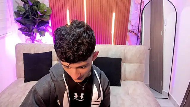 Patrick Howland  online show from 02-07-26, 03:21