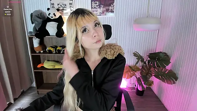 Laukyubey1 online show from 03-17-26, 08:01