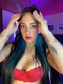 Annie Alicee online show from 04-21-26, 02:45