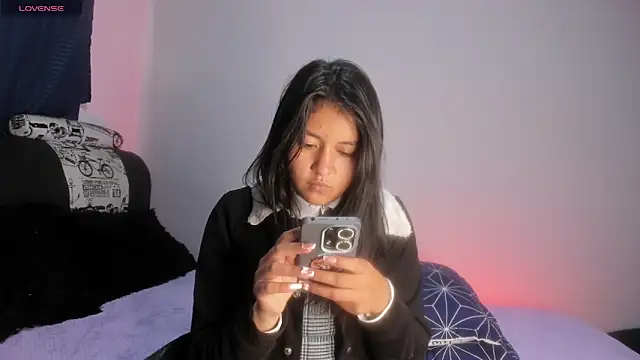 Sharlottee   online show from 02-03-26, 05:05