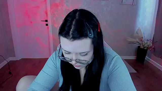 Kira G0ld online show from 03-31-26, 01:07