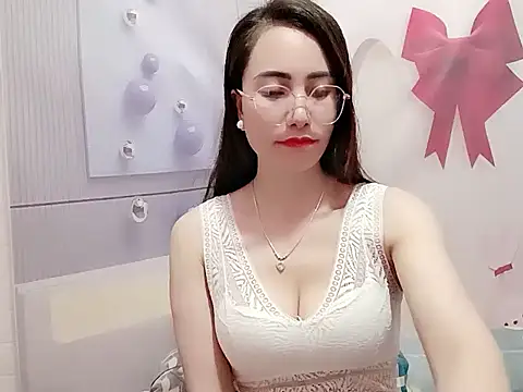 Hello-Kitty001 online show from 03-30-26, 07:15