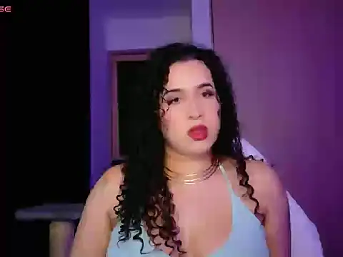 Snapshot of DIVINANGELA chatting on 05-16-26, 03:47 DIVINANGELA online show from 05-16-26, 03:47