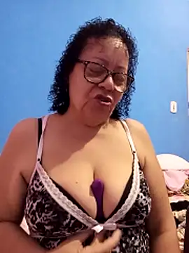 Snapshot of Luach chatting on 02-06-26, 12:19 Luach online show from 02-06-26, 12:19