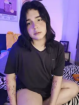 Daniellesins1 online show from 07-10-26, 04:28