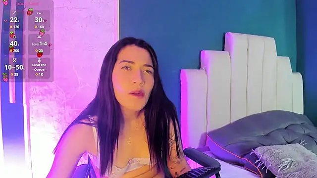 Adrienne   online show from 03-31-26, 08:31