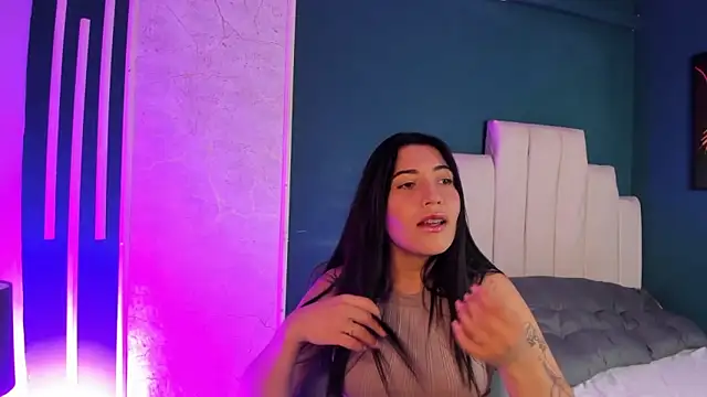 Adrienne   online show from 04-20-26, 08:21