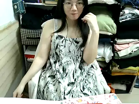 xiaoxiaowan11 online show from 03-01-26, 11:23