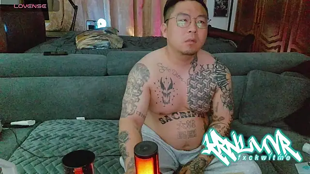 Snapshot of fxckuno chatting on 04-12-26, 06:46 fxckuno online show from 04-12-26, 06:46