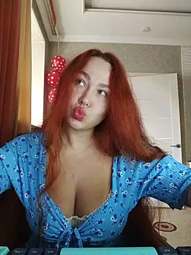 Snapshot of LolaaMint_ chatting on 02-20-26, 11:00 LolaaMint online show from 02-20-26, 11:00