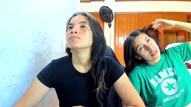 Emily and Soffy online show from 03-09-26, 12:09